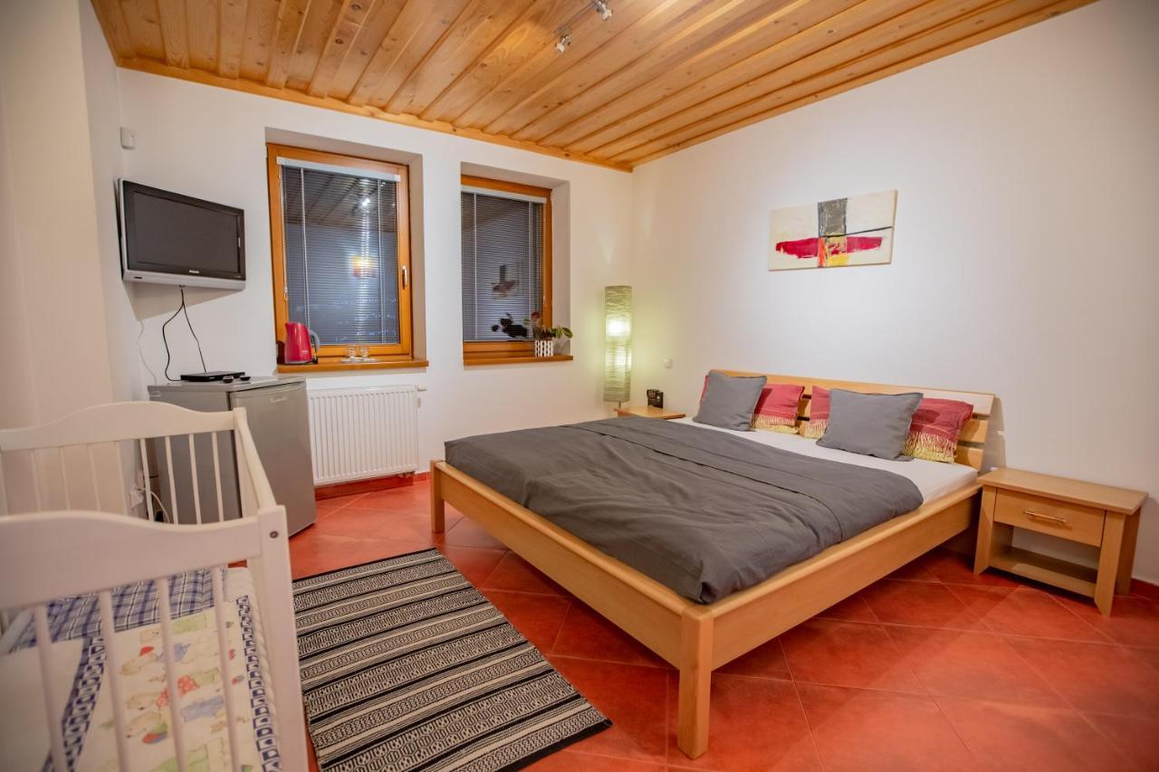 Bungalov Komfort Liptovský Mikuláš Exteriör bild